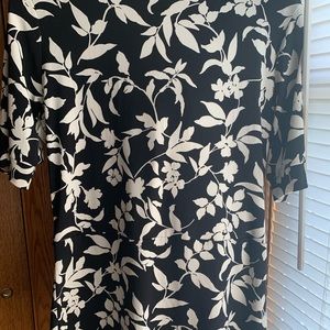 Marona black and white blouse, absolutely adorable on!